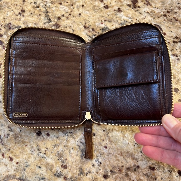 Coach calf hair wallet zippered with coin, credit card and 2 slots for money etc - Picture 2 of 8